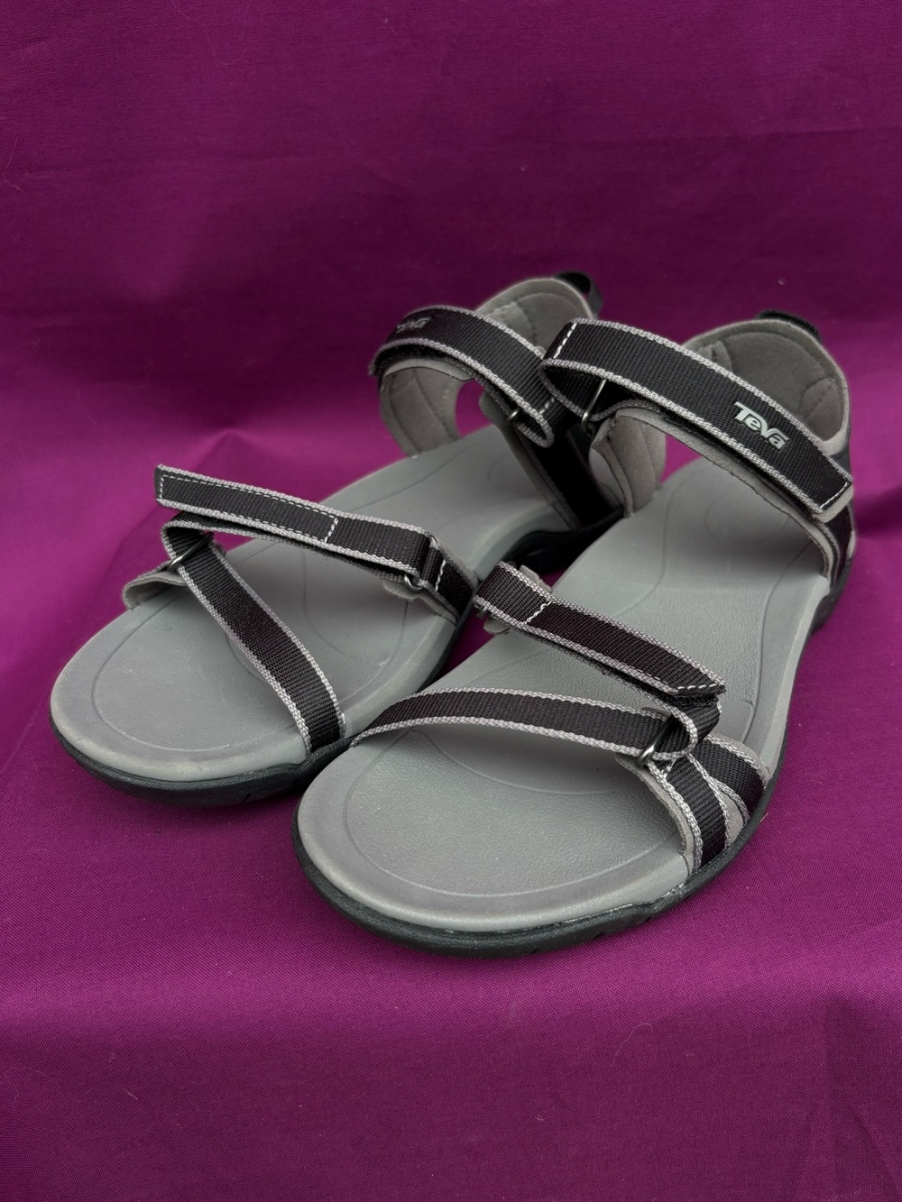 Teva Strappy Sport Sandals Gray Black Womens Size 8 Hiking Outdoor